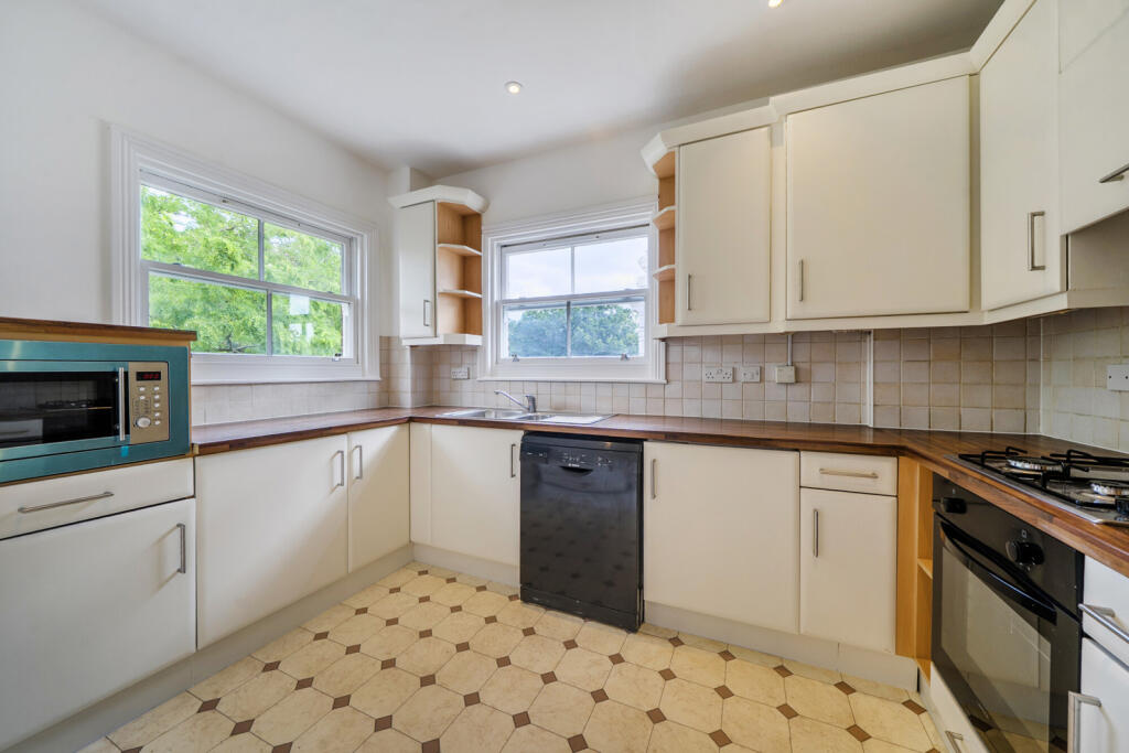 Apartment in London - View 4