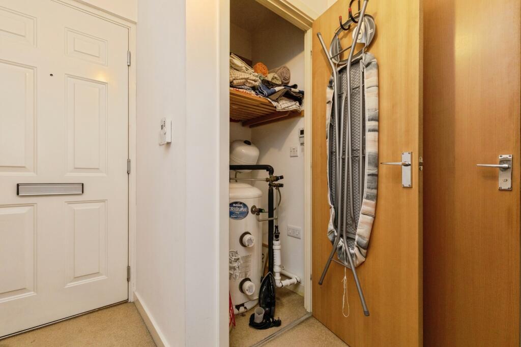 Apartment in Bristol, City of Bristol - View 4