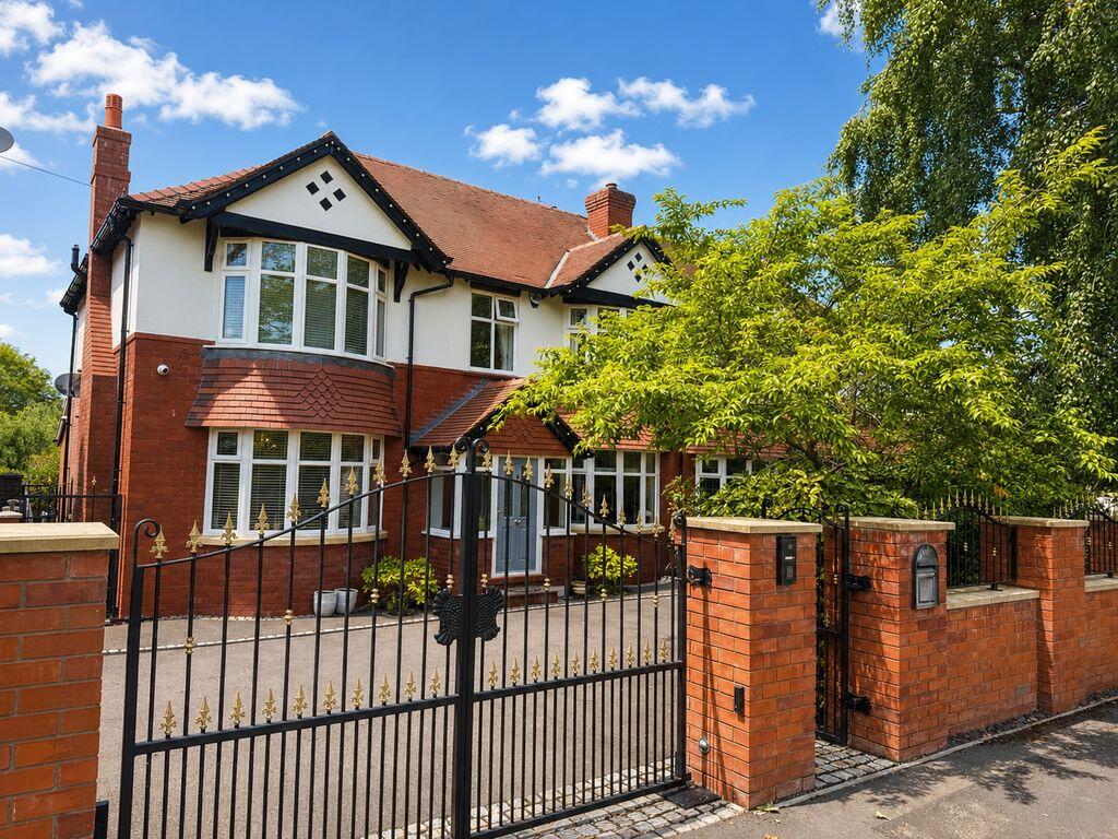 House in Stockport - View 2