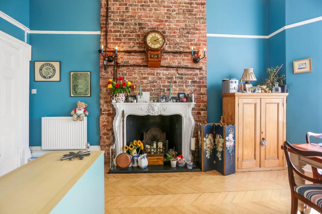 Apartment in Hove, Brighton and Hove - View 5