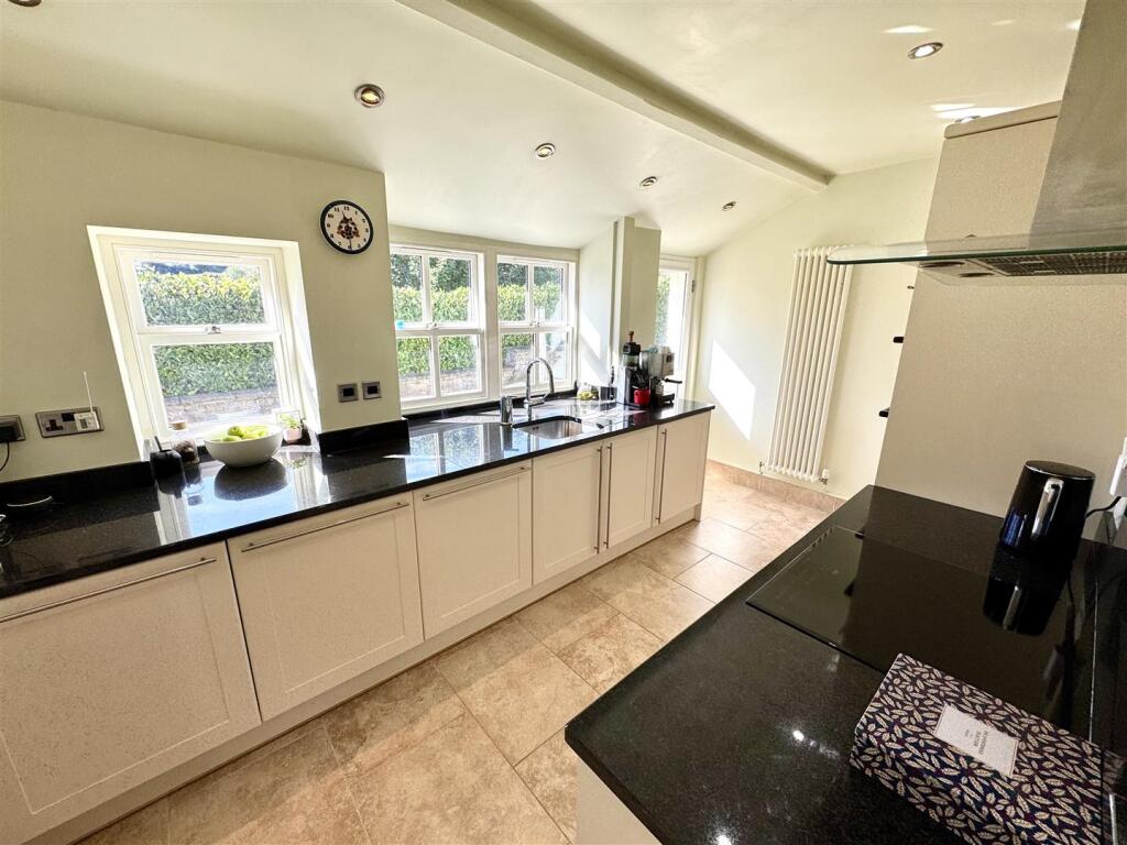 House in Llanvair-Discoed, Caerwent - More
