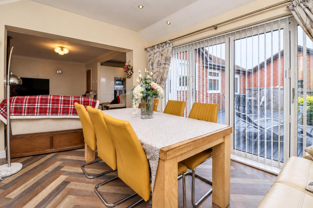 House in Stockton-on-Tees - More
