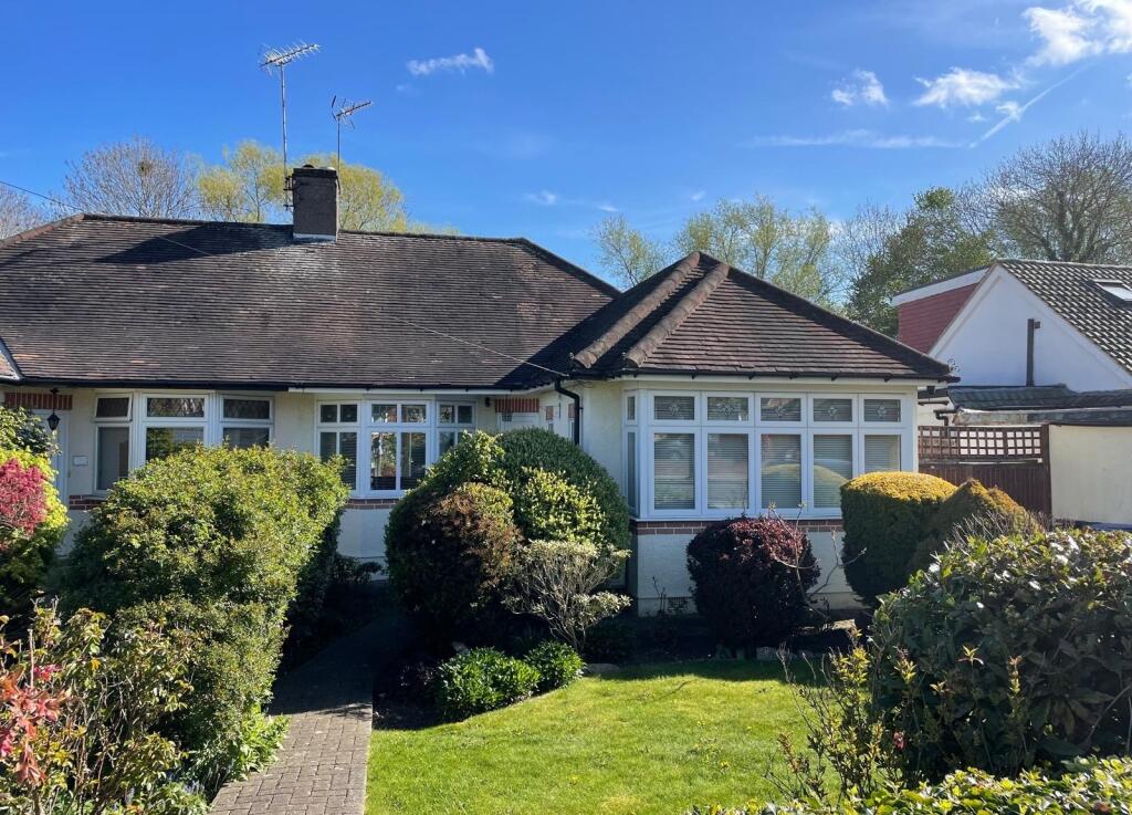 Main image of property: Links Side, Enfield