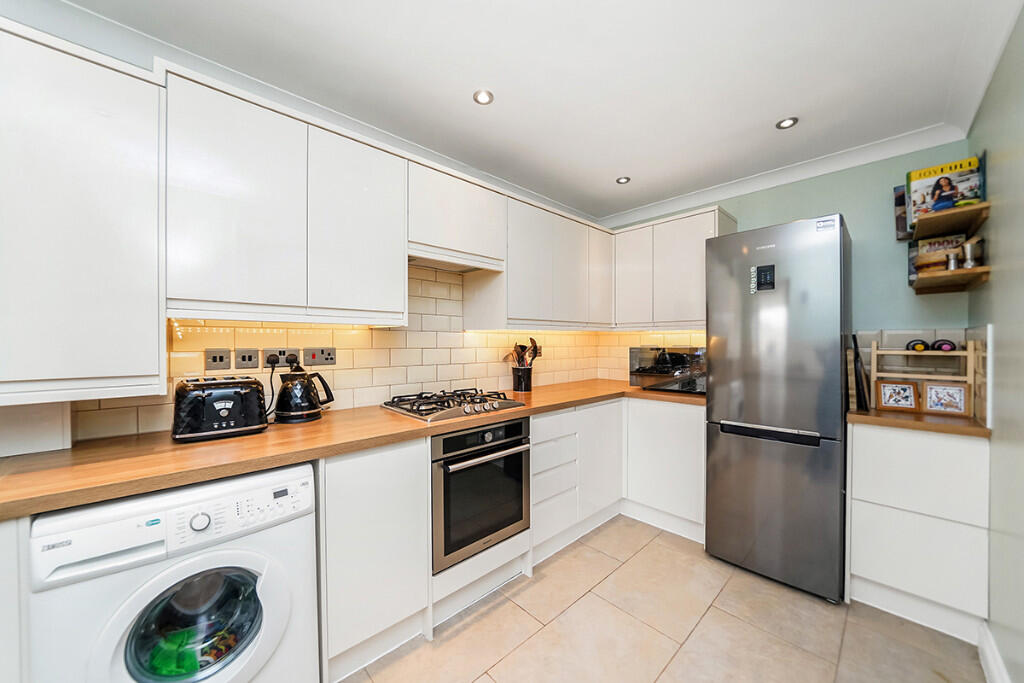 Apartment in London - View 5