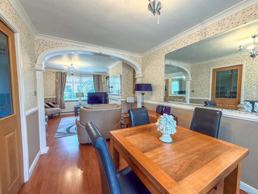House in Nuneaton and Bedworth, Collycroft - More