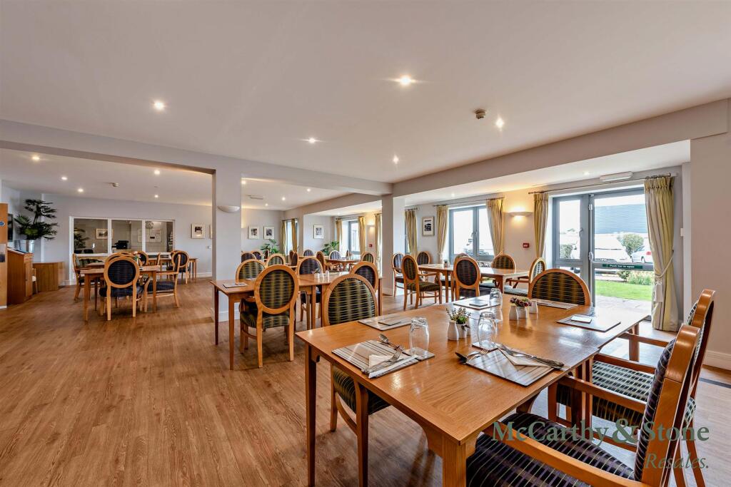 Apartment in Lewes, Seaford - View 4