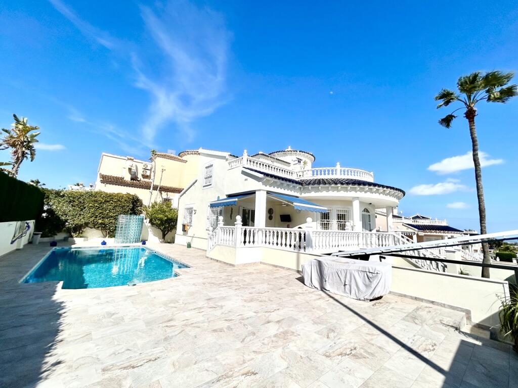 Main image of property: Valencia, Alicante, Pinar De Campoverde