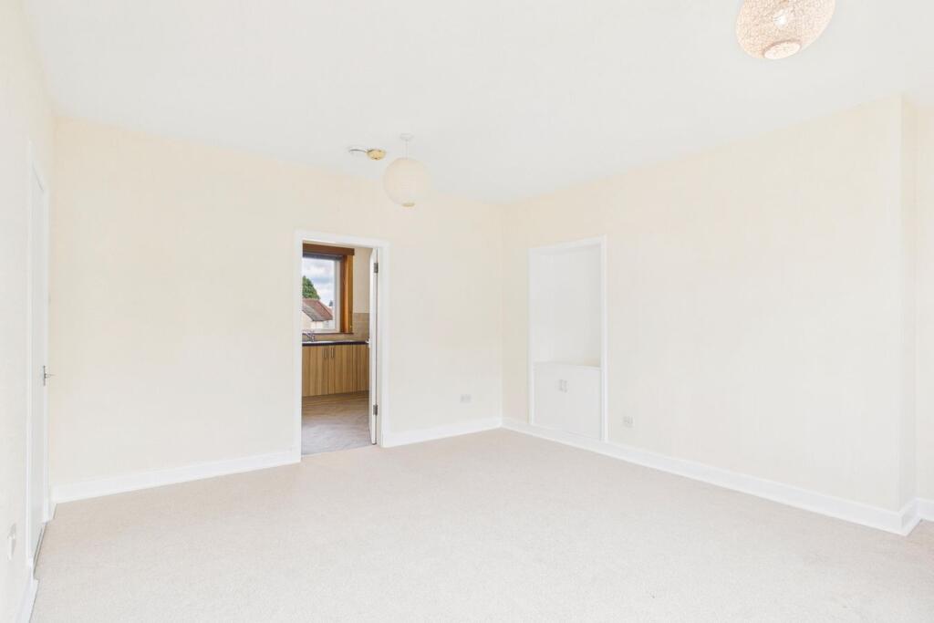 House in Kirkcaldy, Fife - View 4