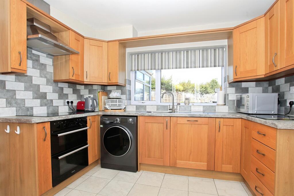 Aster Drive, Peterborough - View 5
