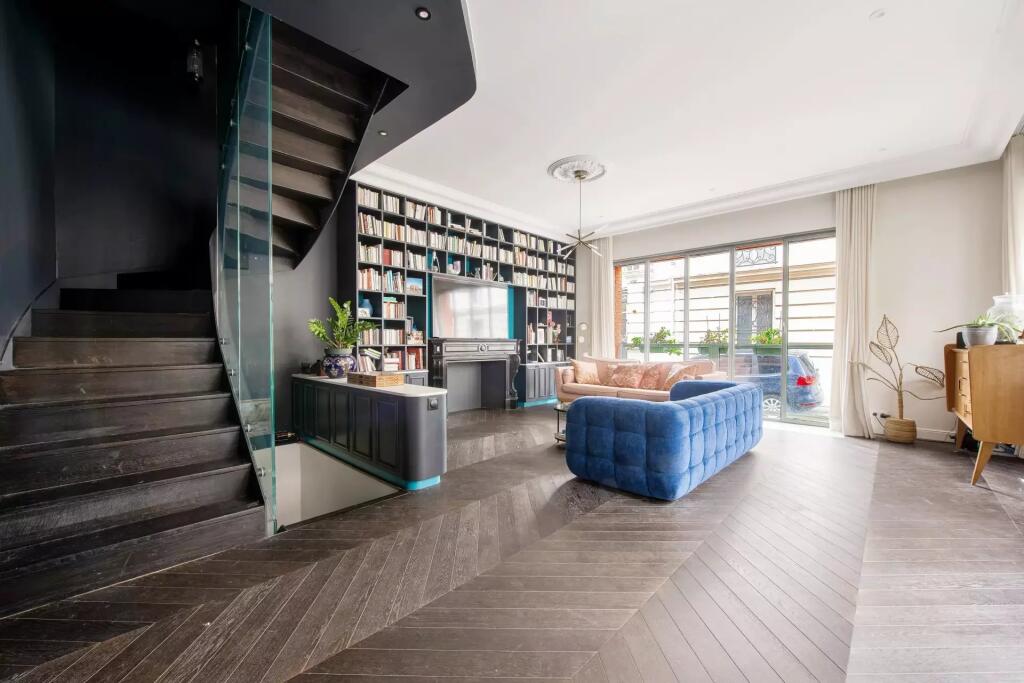 Main image of property: France