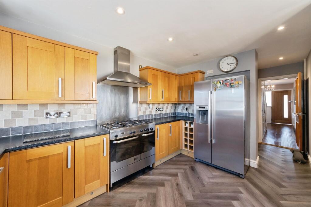 House in Birmingham, West Midlands - View 5