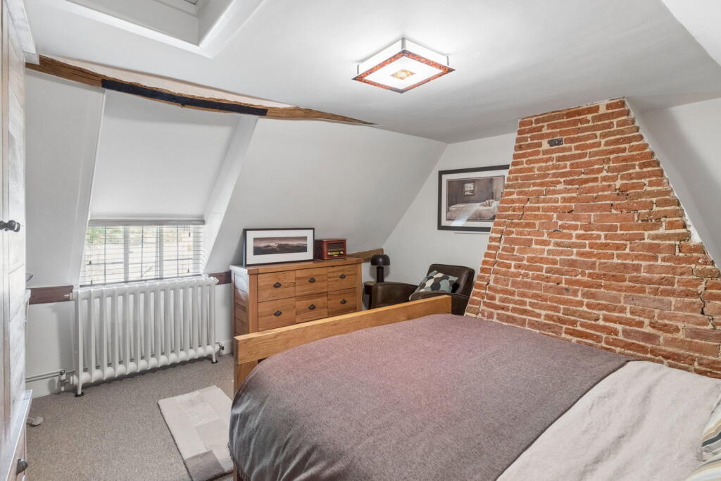 House in Stevenage - More