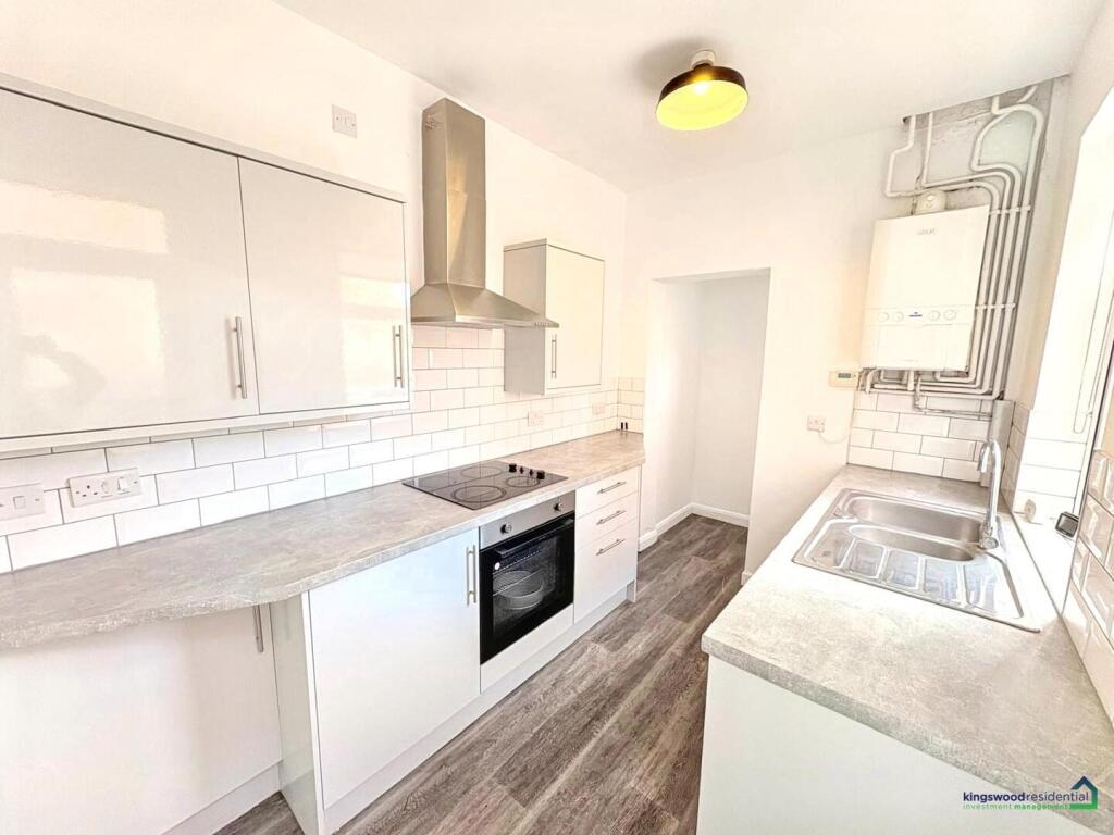 Main image of property: Victoria Street, Hucknall, Nottingham, NG15 7EA