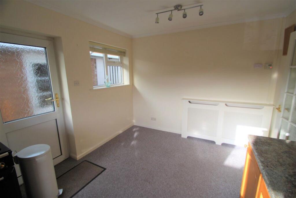 House in Llandrindod Wells - More