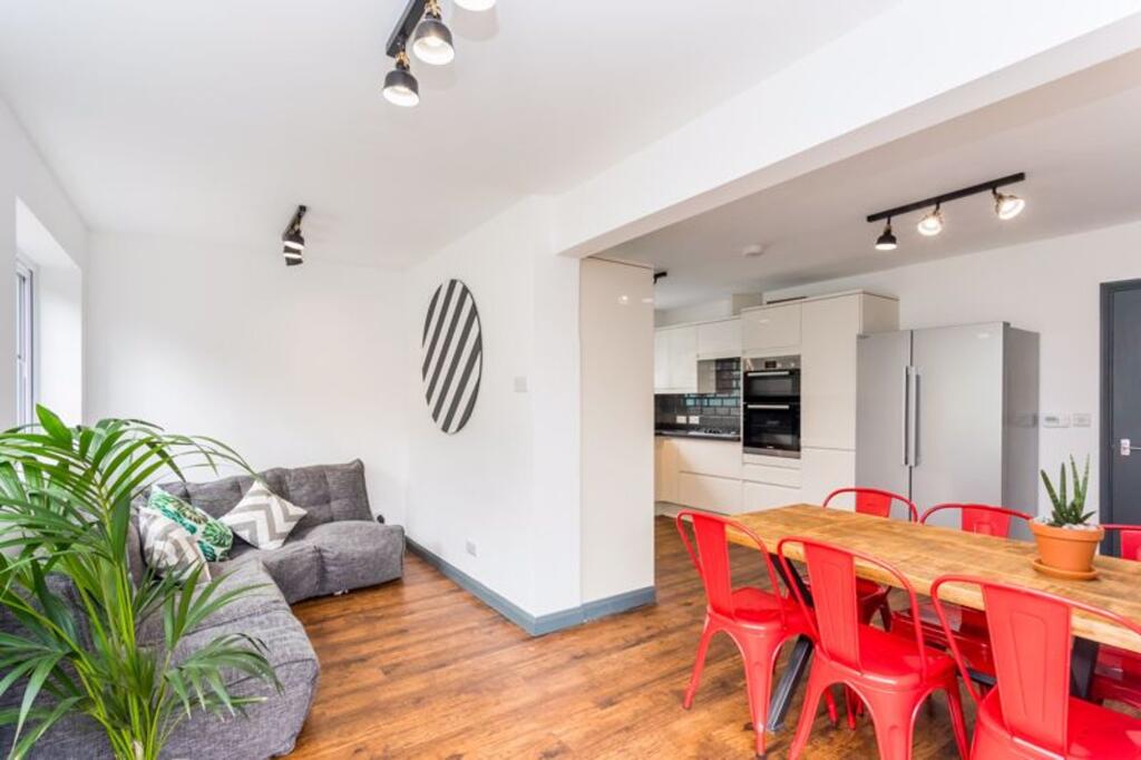 1 bedroom semi-detached house for rent