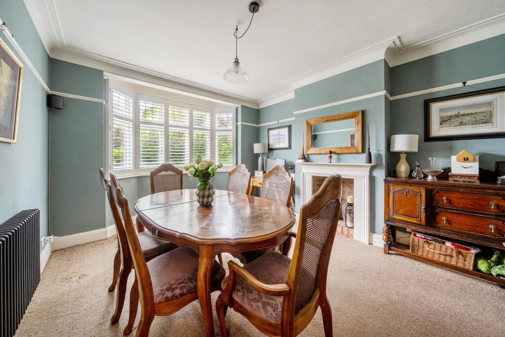House in London, Avery Hill - View 5