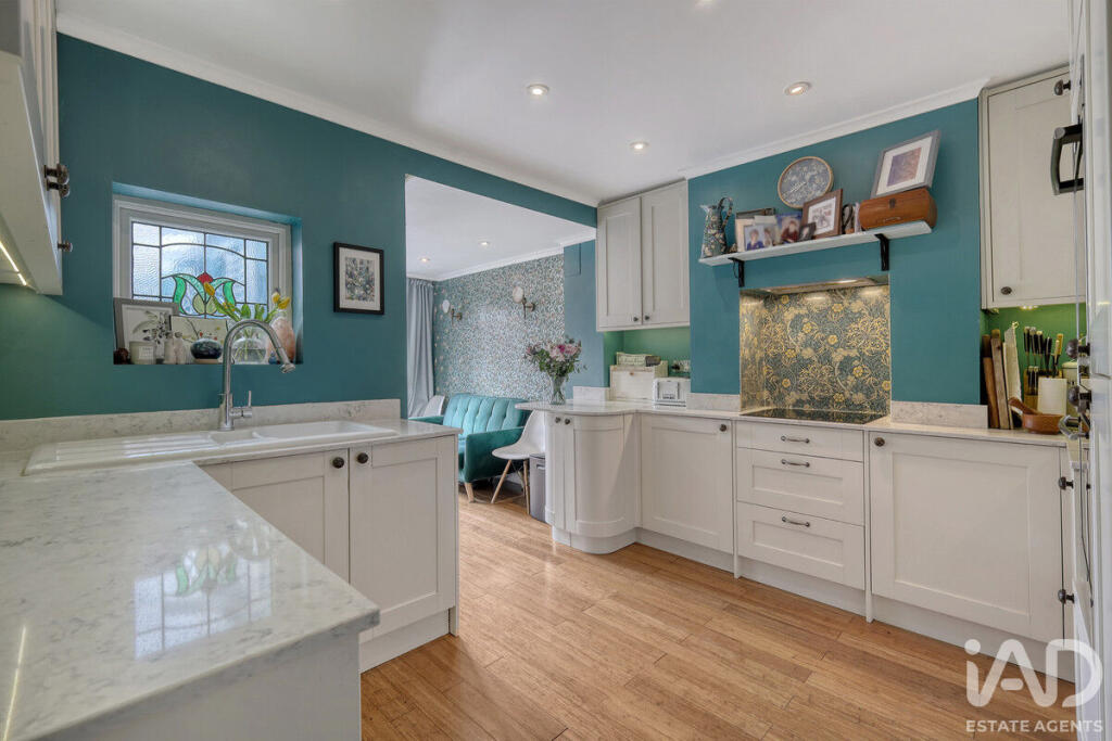 House in Bishop's Stortford, Hockerill - More