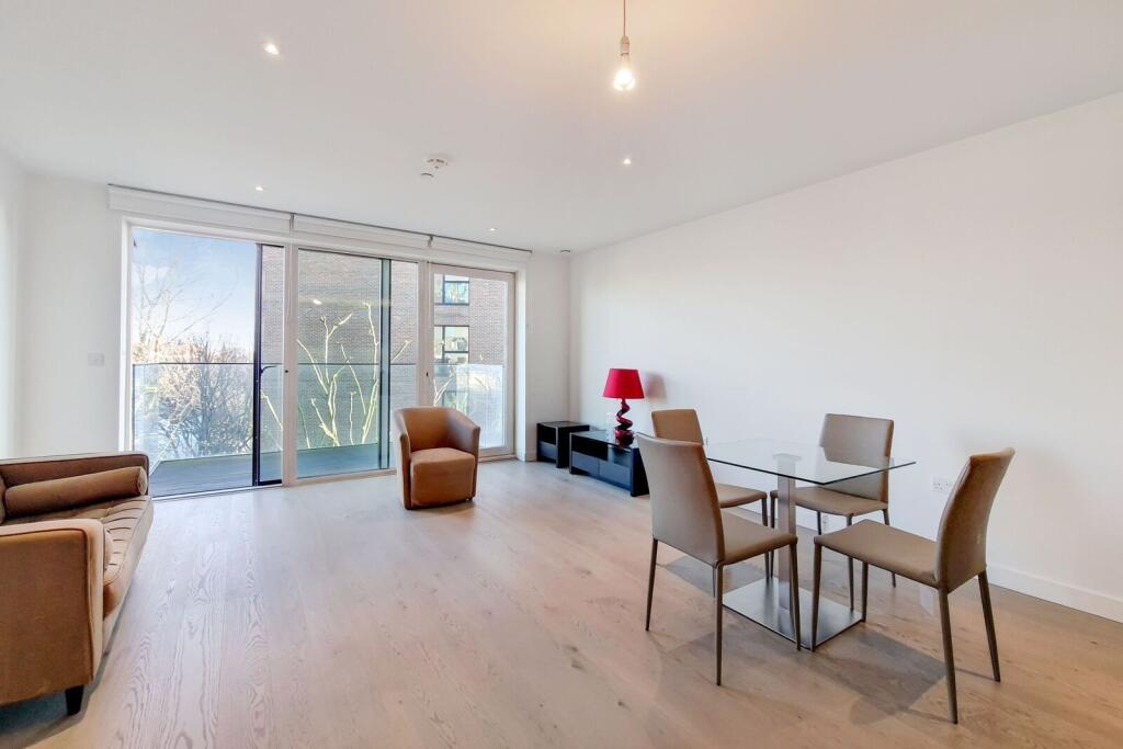 Apartment in London, Bermondsey Village, Walworth - View 2