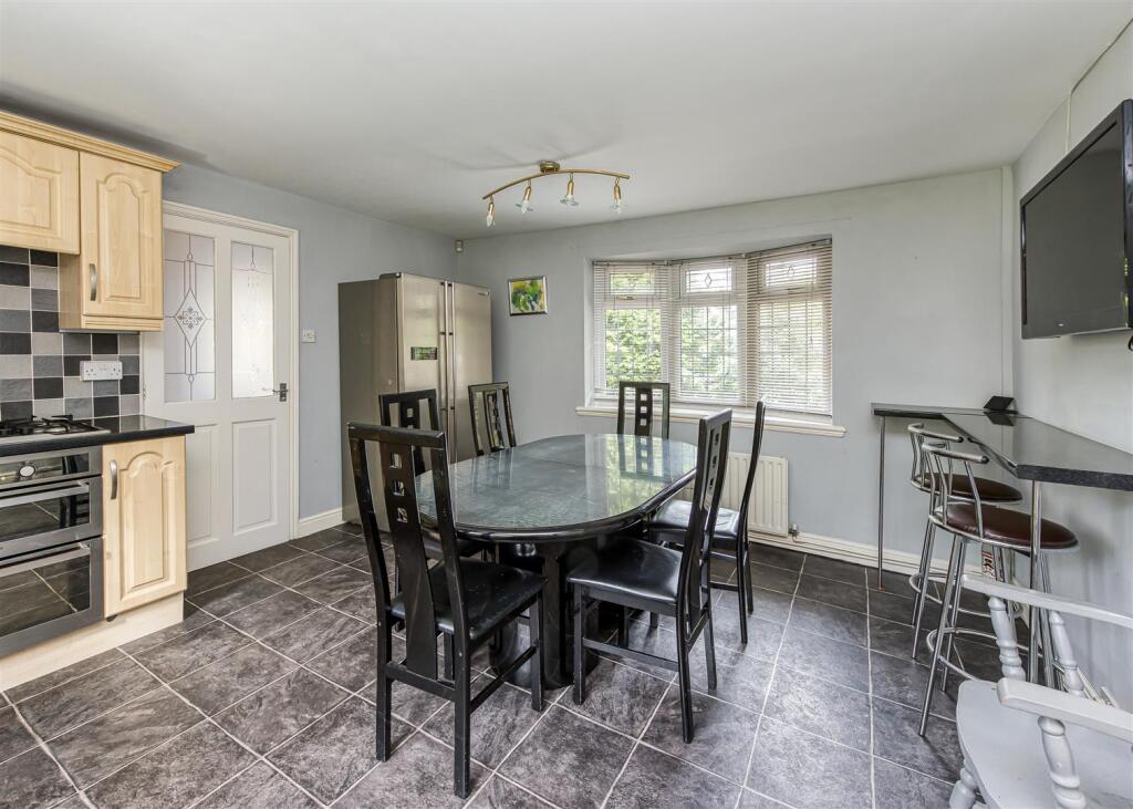 House in Dudley - View 5