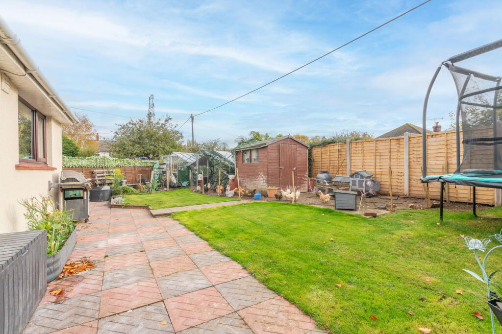 Woodview Drive, Cleeve photo 2