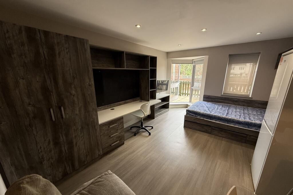 Main image of property: Saxon Court, Church Street, RG1