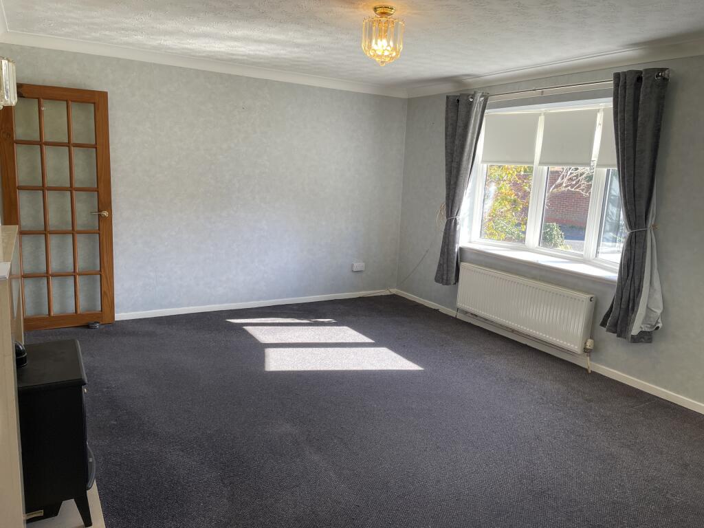 Gwyn Crescent, Fakenham, Norfolk photo 2