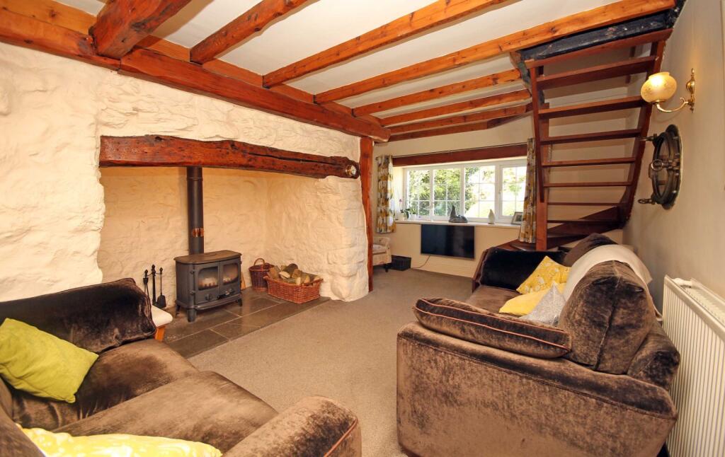 Dulas, Isle of Anglesey, LL70 photo 2