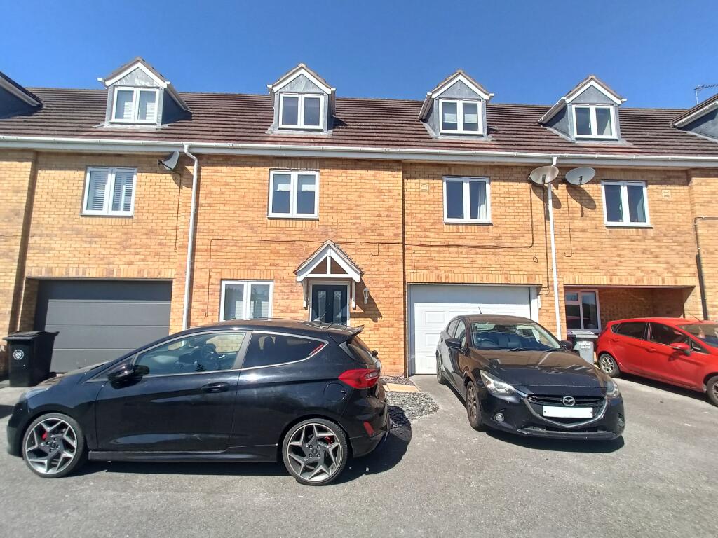 Main image of property: PRICED TO SELL - Minerva Close, NG32