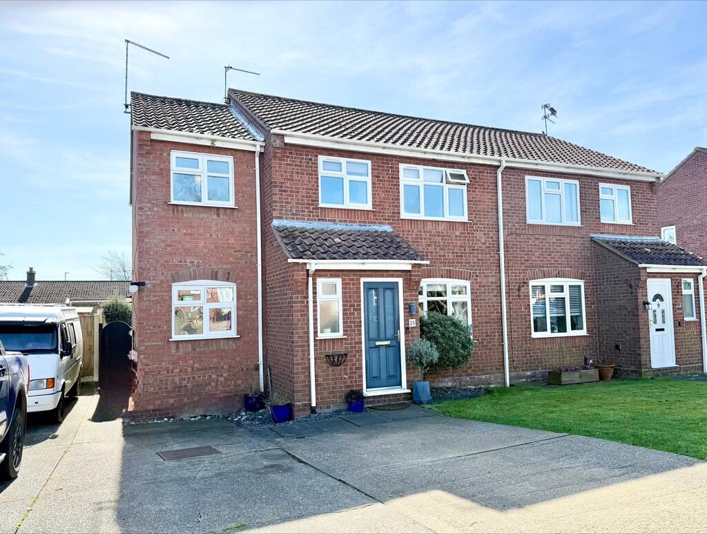 Main image of property: Oak Tree Close, Martham