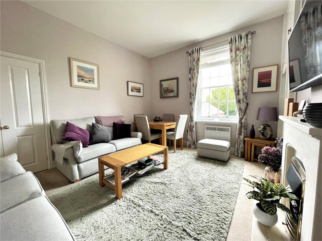 Bartons Road, Fordingbridge, Hampshire, SP6 photo 3