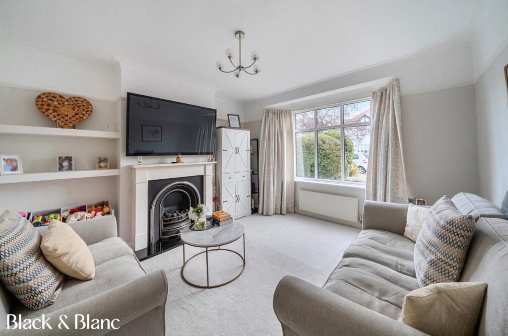 Balmoral Avenue, Beckenham, BR3 photo 2