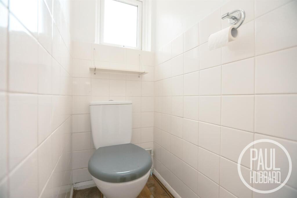 House in East Suffolk, Lowestoft - More