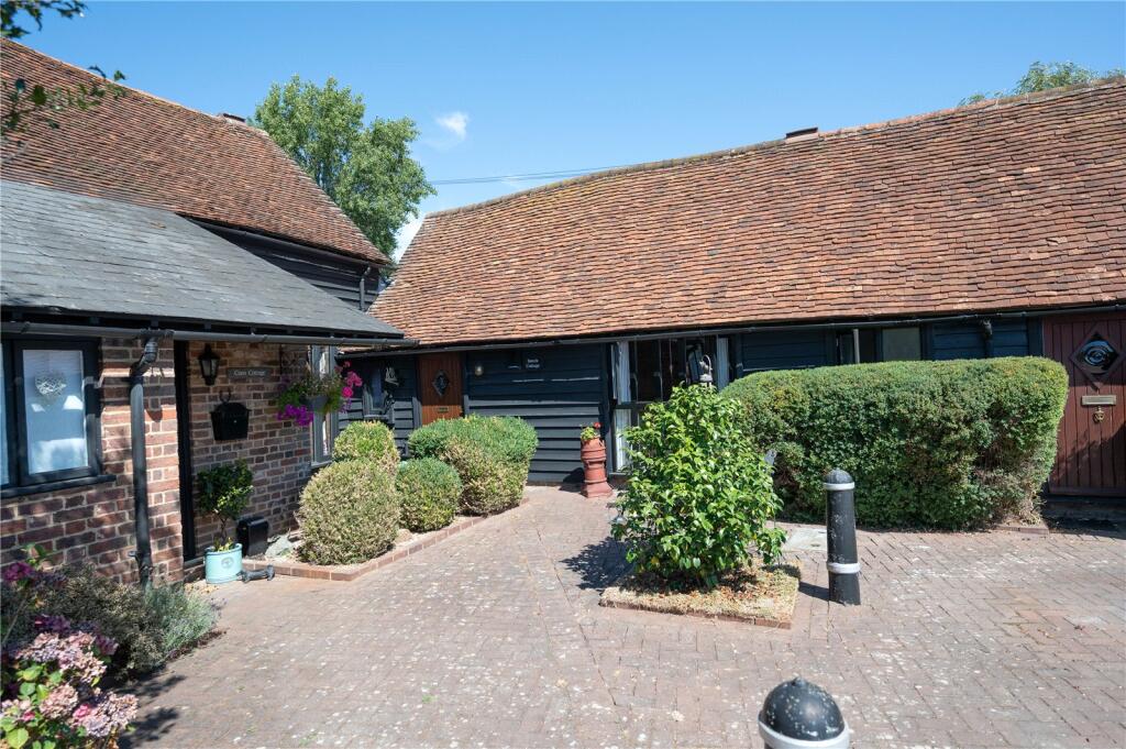 Main image of property: Hemel Hempstead Road, Hemel Hempstead, Hertfordshire