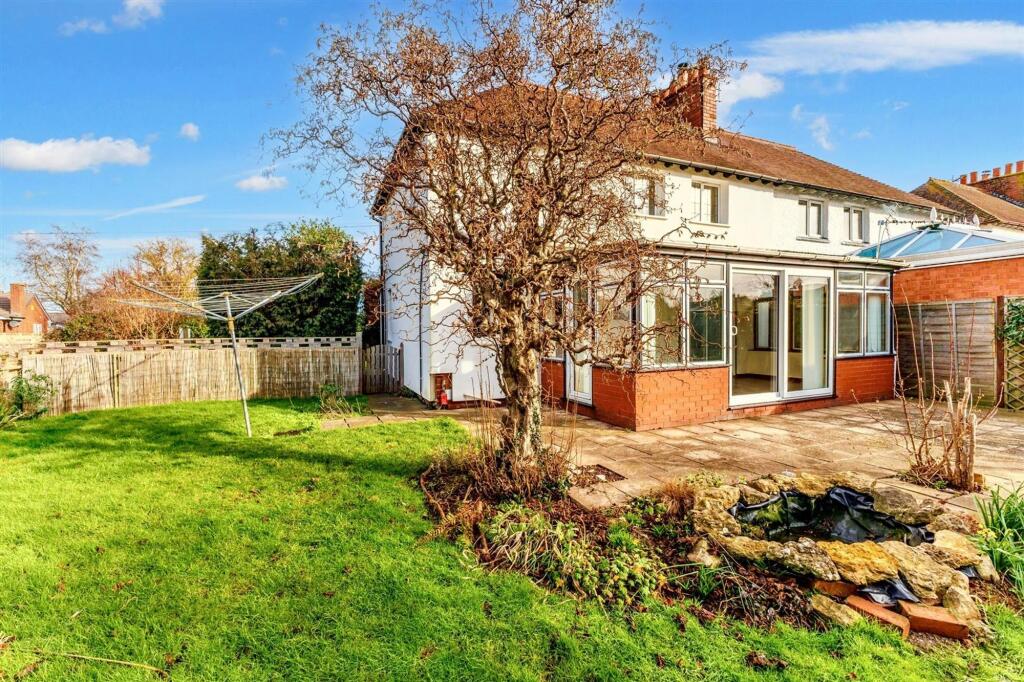 Blacksmiths Lane, Cropthorne, WR10 photo 3