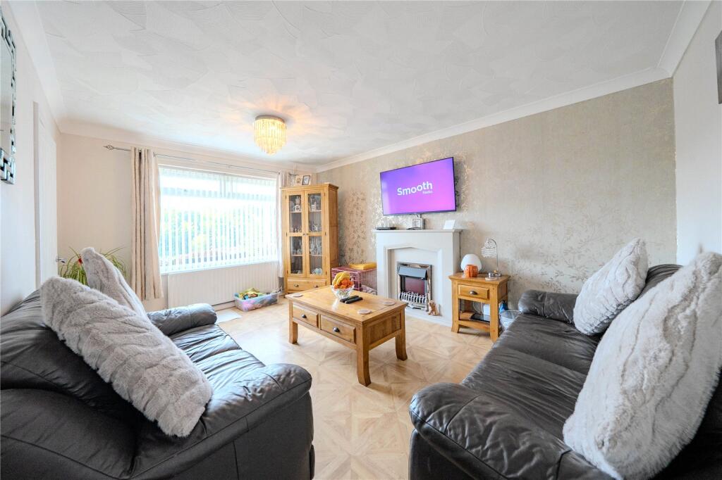 House in Leeds, Gamble Hill, Bramley - View 2