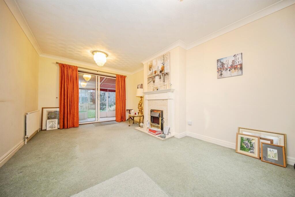 Mayfield, Leavenheath, Colchester photo 3