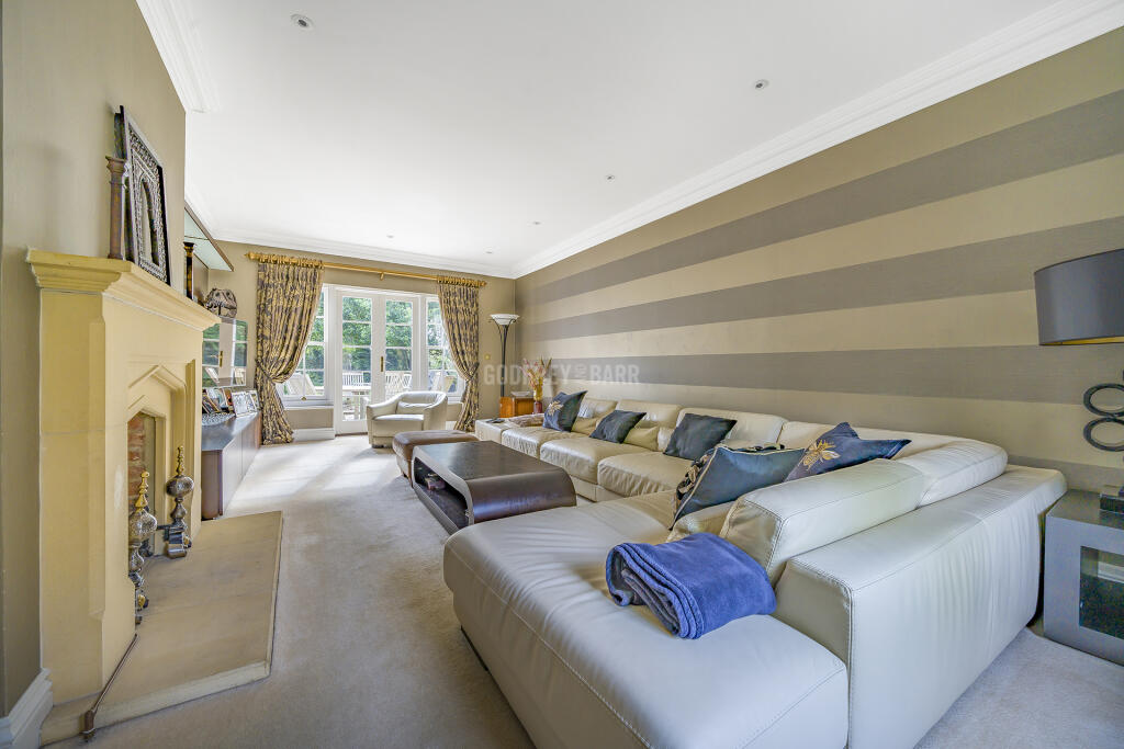 House in Enfield - View 5