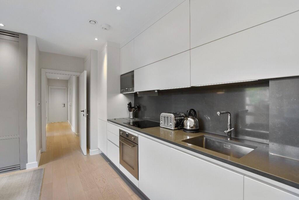 2 bedroom semi-detached house for rent