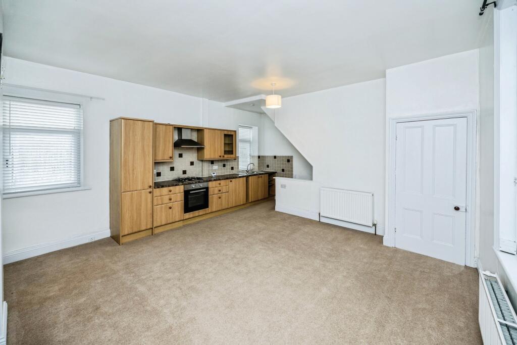 House in Kirklees, West Yorkshire - More