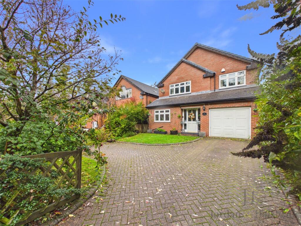 4-bed detached on High Street, Norley, Frodsham, Cheshire, WA6, £650,000