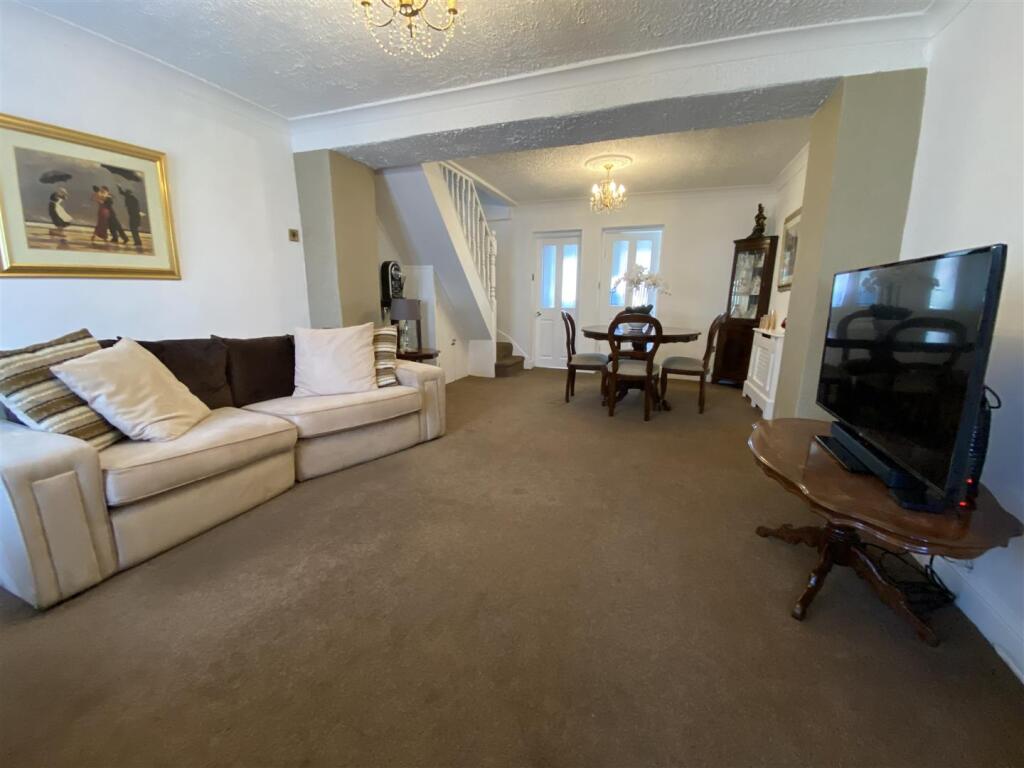 House in Dagenham - View 5