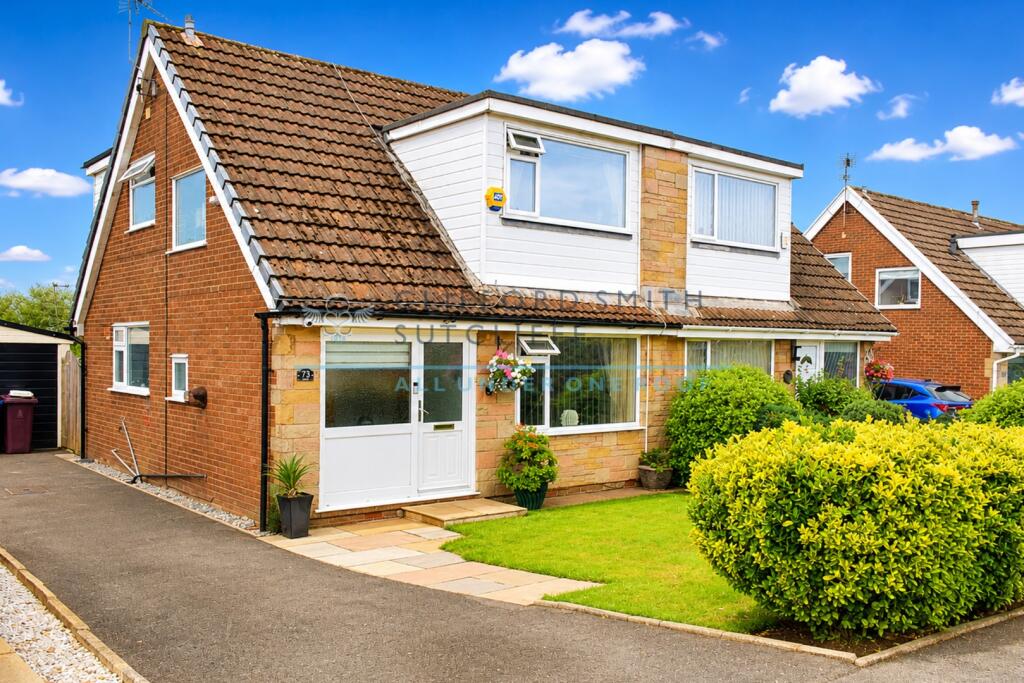 Main image of property: Lydgate, Briercliffe, Burnley
