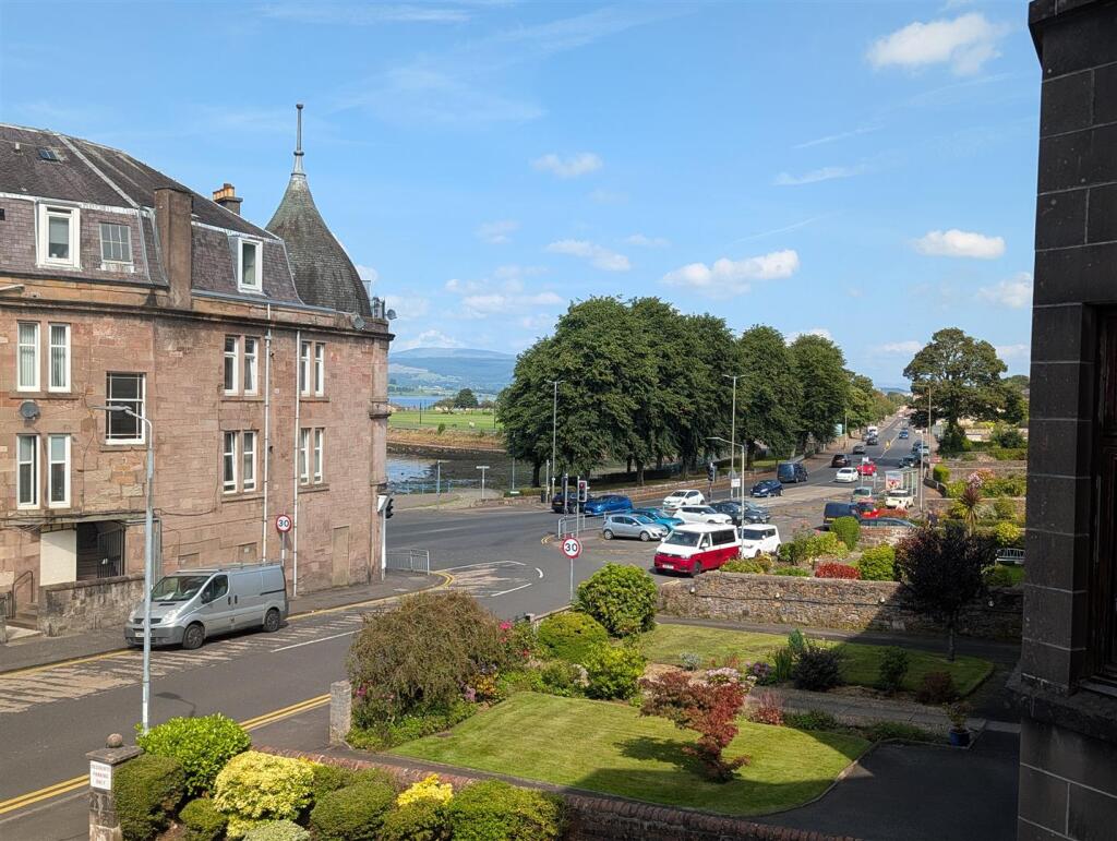 Apartment in Paisley - View 4