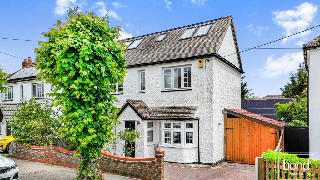 Main image of property: The Avenue, Danbury, Chelmsford, CM3