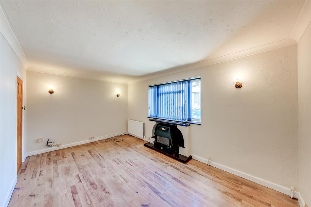 House in Dartford - View 4