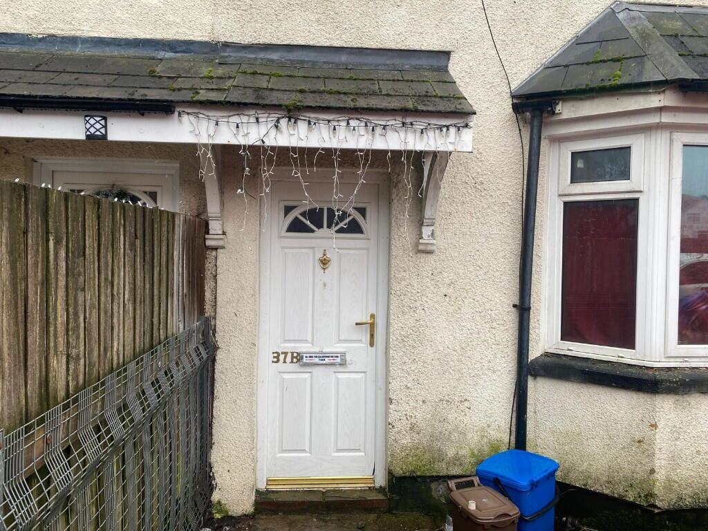 Main image of property: 37b Courtis Road, Ely, Cardiff