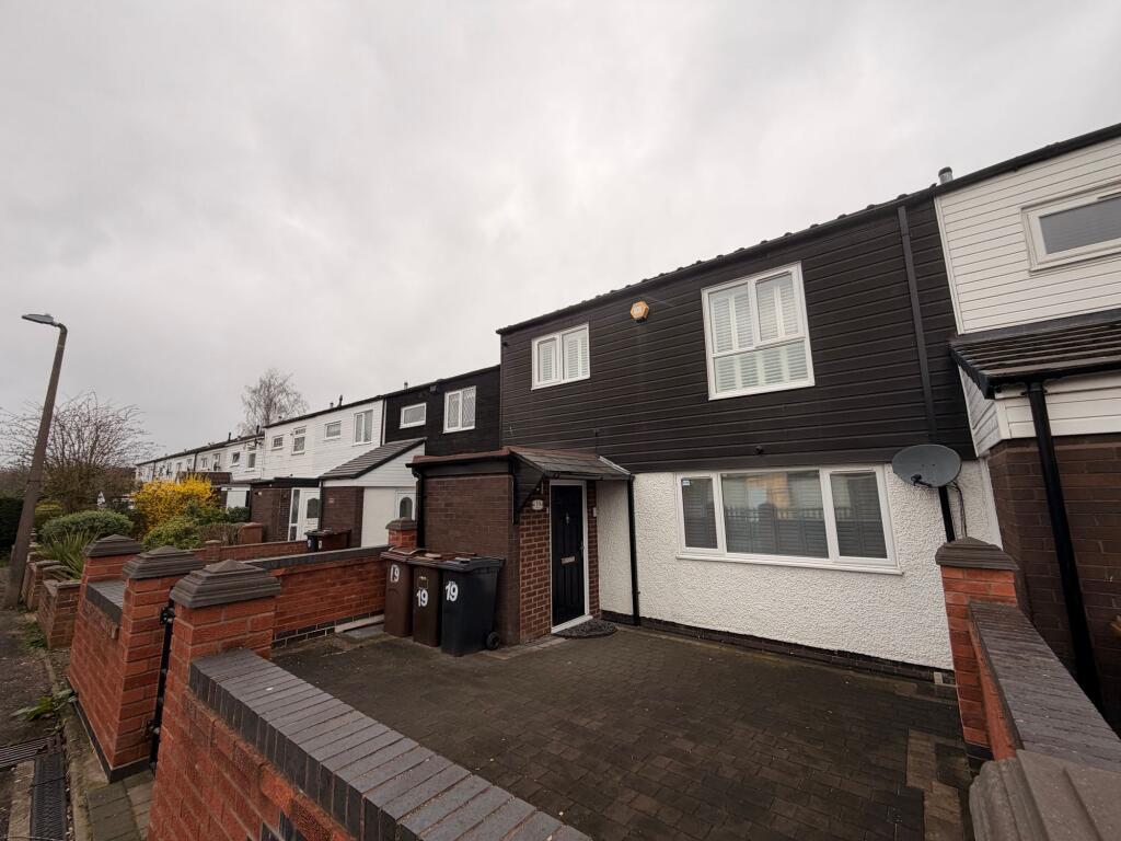 Main image of property: Ipswich Walk, Birmingham, B37