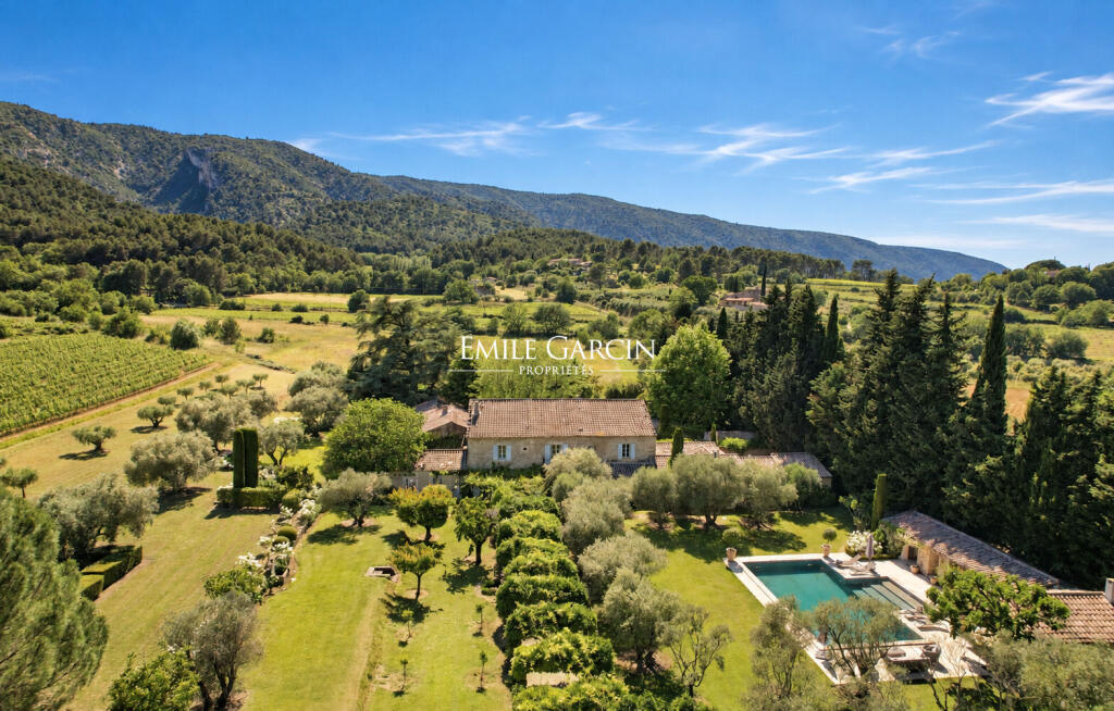 Main image of property: Provence-Alps-Cote d`Azur, Vaucluse, Oppede