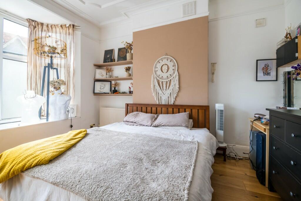 Apartment in London - View 3