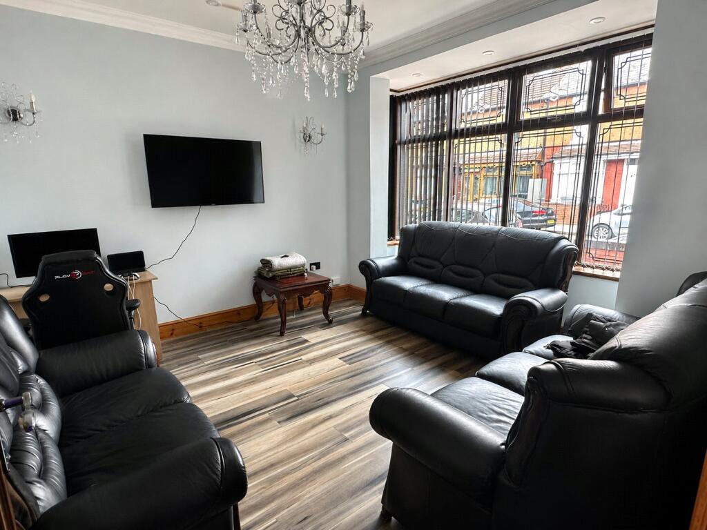 House in Birmingham, West Midlands - View 3
